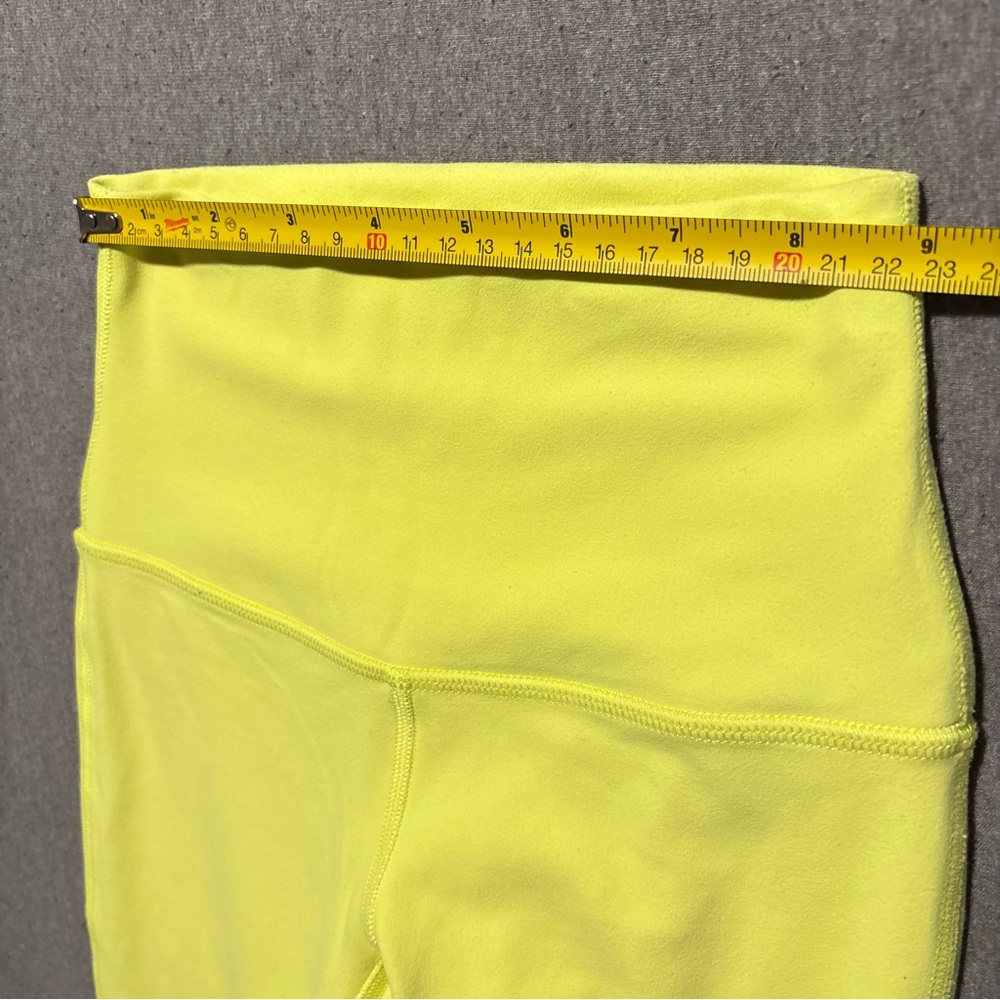 Lululemon Align High-Waisted Trousers, 71 cm
Yellow Streamer - Picture 13 of 15
